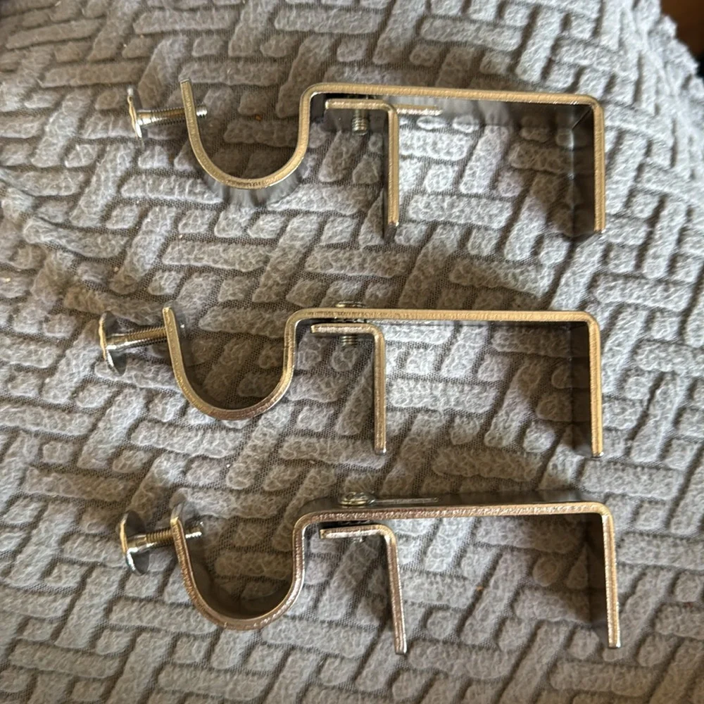 Nono Brackets Curtain Rod Attachment NIB (2 sets of 3 brackets ea)